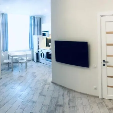 Apartment аппартаменты в аркадии с видом на море